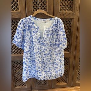 Perfect short sleeve blouse